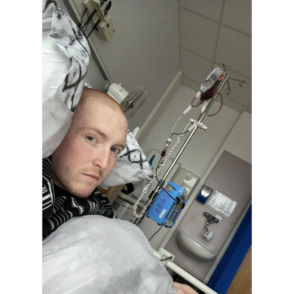 Benovi (22) diagnostikovali angínu místo leukémie. Báli se mu pořádně podívat do krku kvůli covidu.