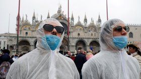 Benátky naplno zasáhly obavy z nového koronaviru (23. 2. 2020)
