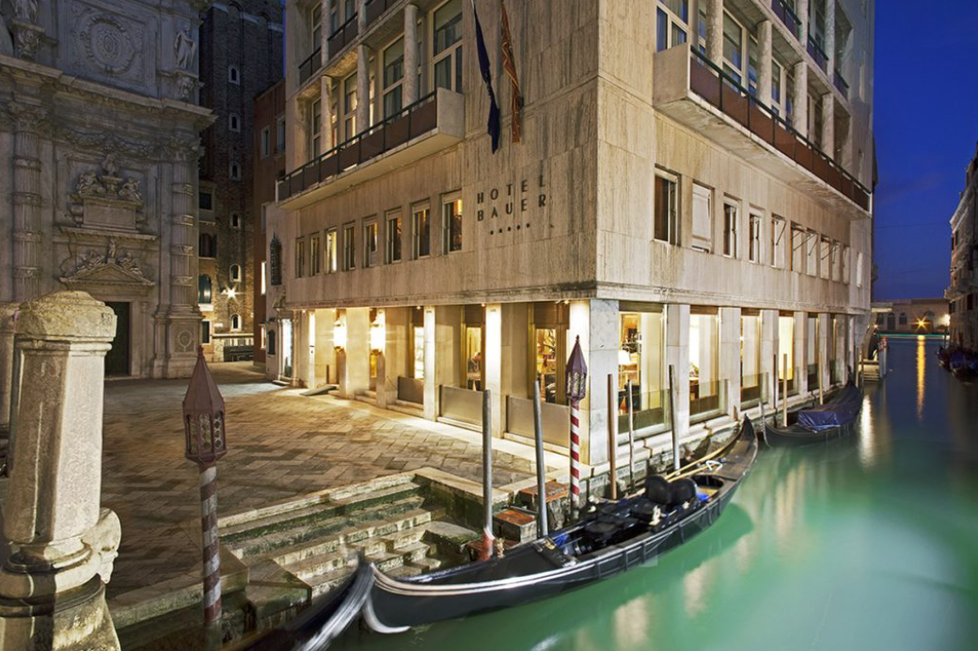 Hotel Bauer v Benátkách, kde měl Samuel zemřít.