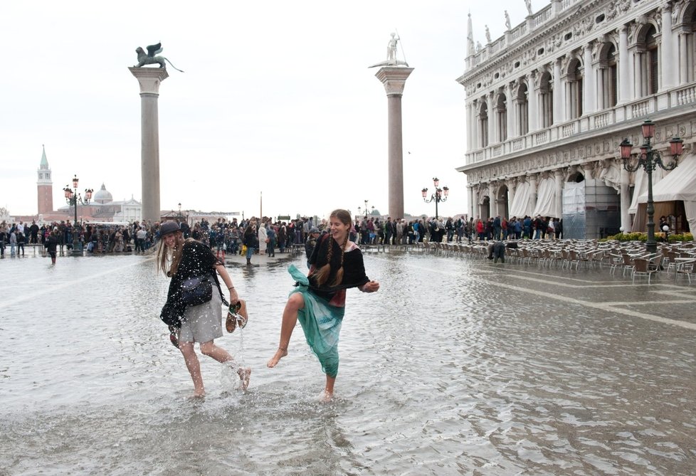 V Benátkách nebude možné sedět na zemi, plánuje starosta. (Ilustrační foto)