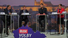 Krajská debata Blesk Zpráv o zemědělství a průmyslu (24. 9. 2020): Zleva Karel Bendl (ODS), Josef Kott (ANO), moderátor Jaroslav Šimáček a Hana Hajnová (Piráti)