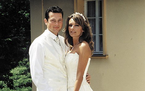 2004: Manželství s Václavem Bendou Alici vydrželo sedm let.