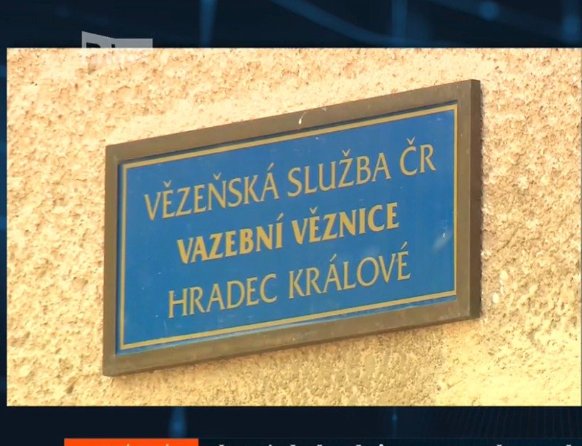 Ministryně Marie Benešová na návštěvě vazební věznice v Hradci Králové