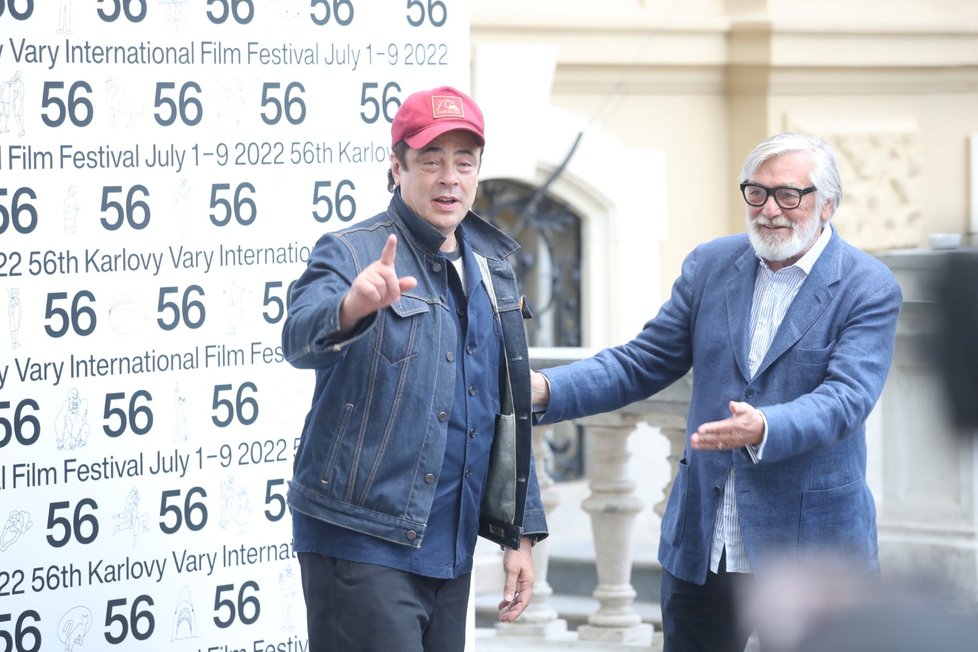 Benicio Del Toro a Jiří Bartoška