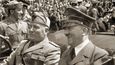 Benito Mussolini vedle Adolfa Hitlera.