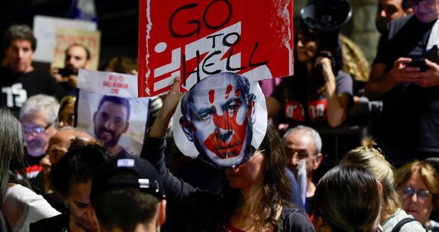 Protesty před Netanjahuovým domem: Jdi do pekla, bouřili demonstranti