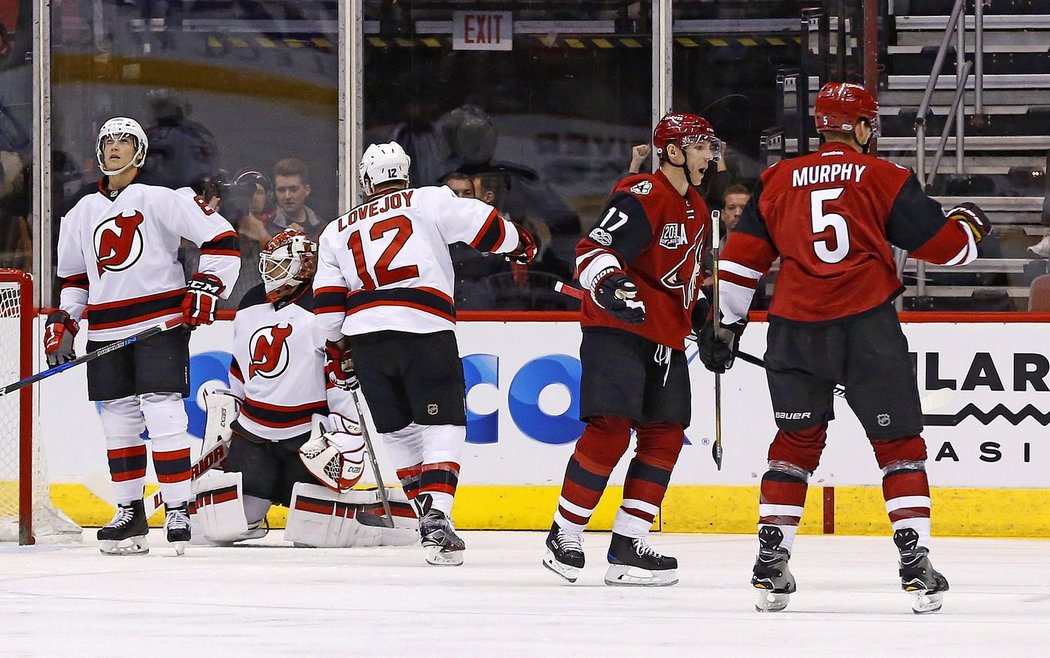 Radim Vrbata otevřel skóre proti Devils a nasměroval Arizonu k výhře