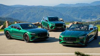 Bentley zhmotňuje krásu schwarzwaldských lesů ve třech ručně zhotovených modelech Bentley zhmotňuje krásu schwarzwaldských lesů ve třech ručně zhotovených modelech
