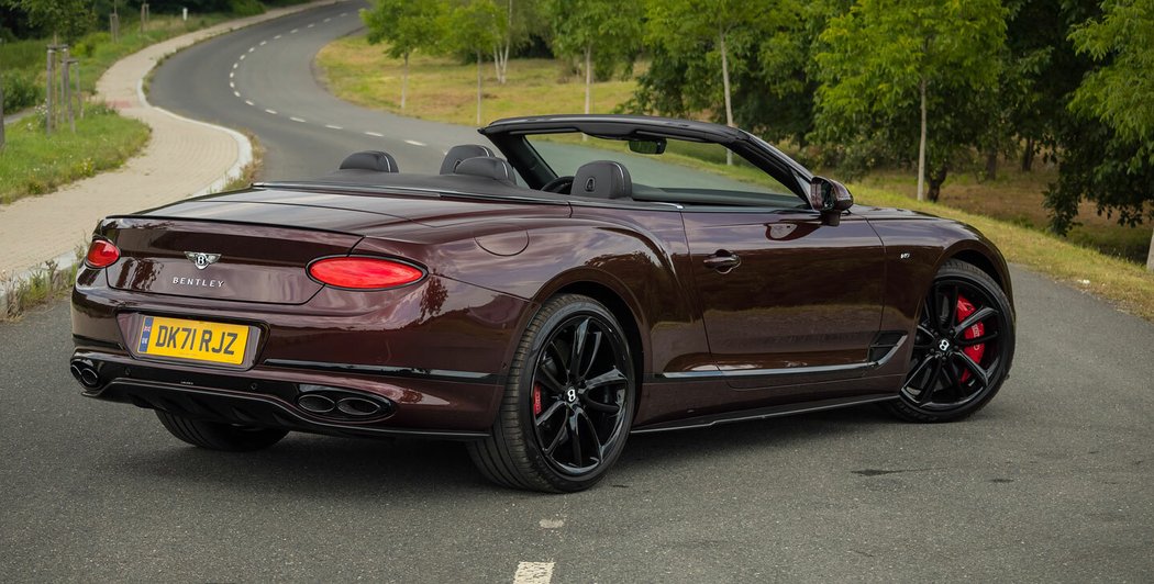 Bentley Continental GTC V8