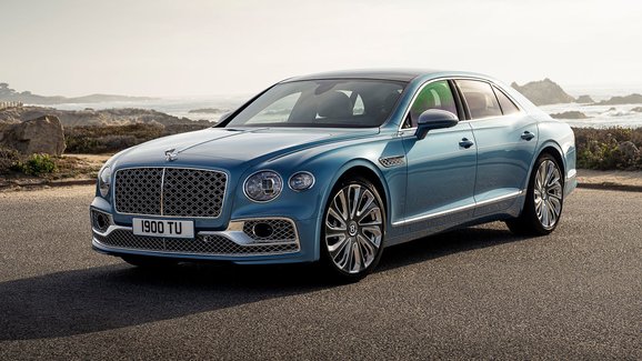 Bentley Flying Spur Mulliner se představuje jako nejluxusnější sedan značky