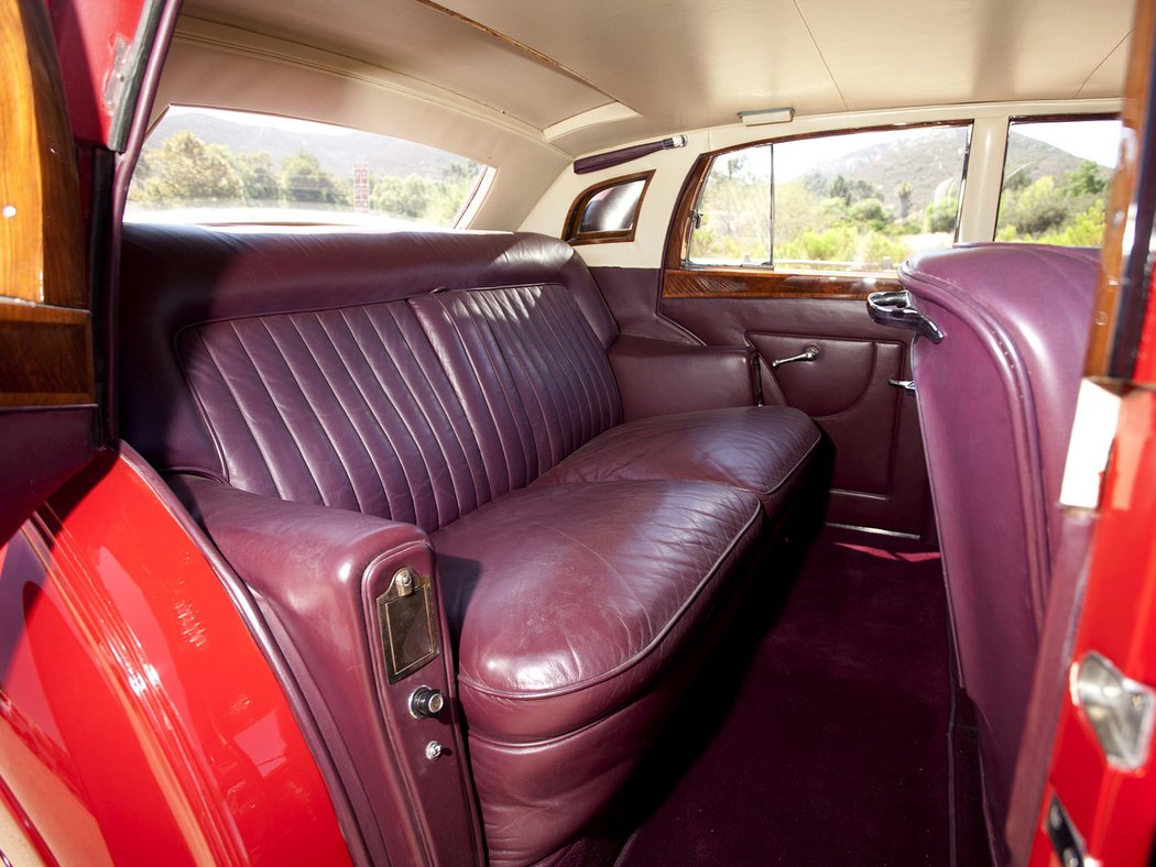 Bentley Mark VI Saloon (1946)