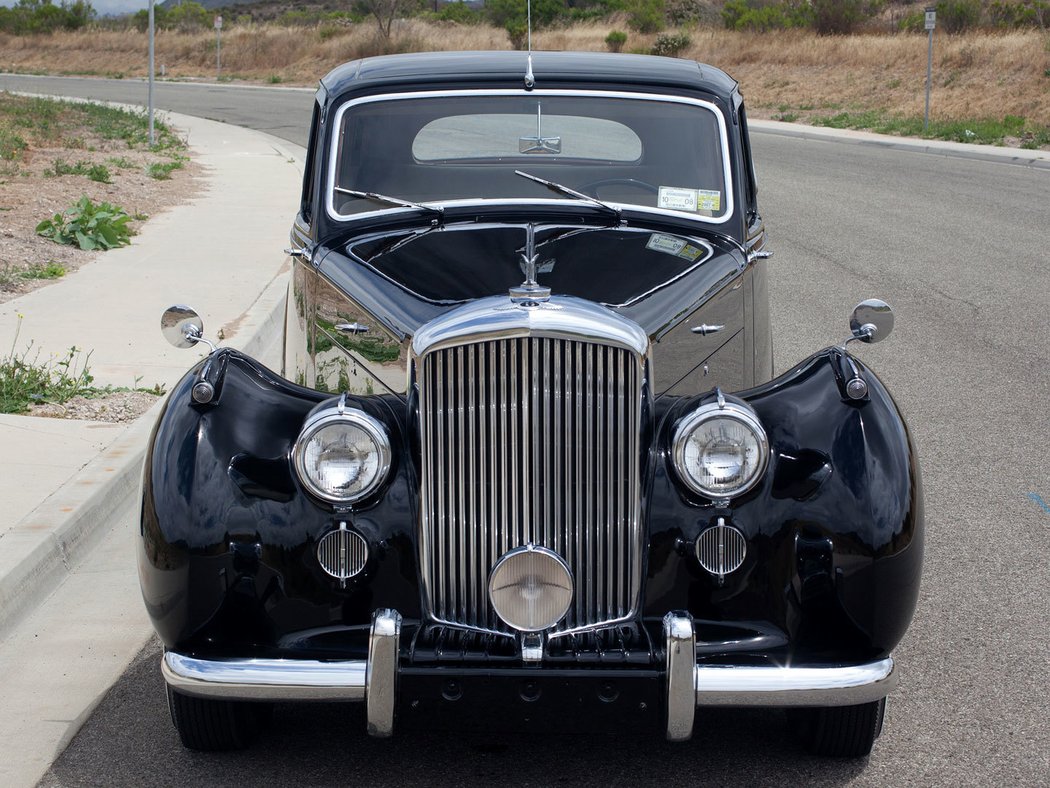 Bentley Mark VI Saloon (1946)