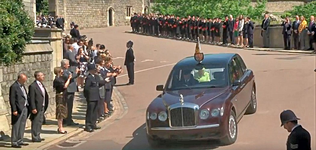 Bentley State Limousine