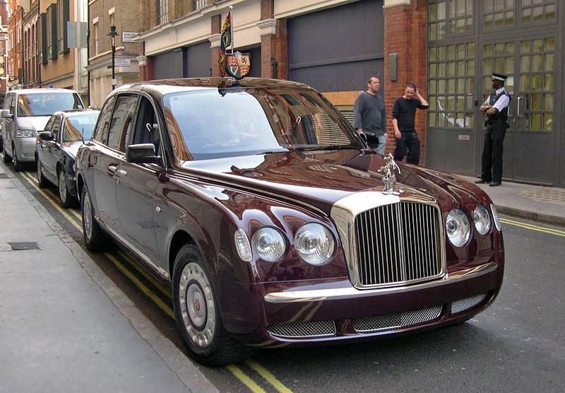 Bentley State Limousine