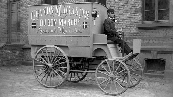 Benz vyrobil v roce 1896 první dodávku se spalovacím motorem na světě