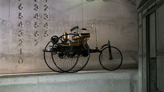 Benz Patent-Motorwagen (1885-1886) Benz Patent-Motorwagen (1885-1886)