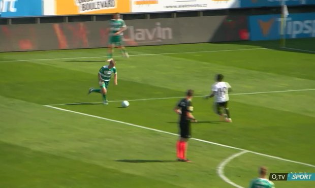 České Budějovice - Bohemians: Beran nastřelil ruku Musa Alliho, penalta!