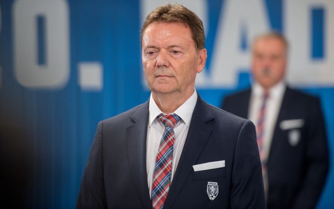 Berbrův oponent: Jediný jsem si s ním vykal. Chce vysvětlit finanční toky Berbrův oponent: Jediný jsem si s ním vykal. Chce vysvětlit finanční toky