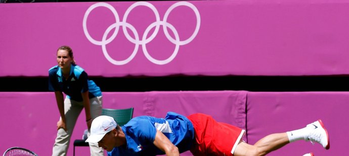 Tomáš Berdych překvapivě podlehl Darcisovi a na olympiádě skončil.