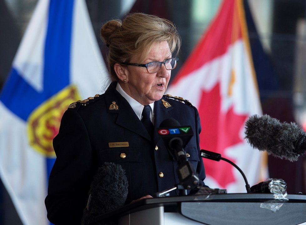 Velitelka kanadských policistů Lee Bergerman. (20. 4. 2020)