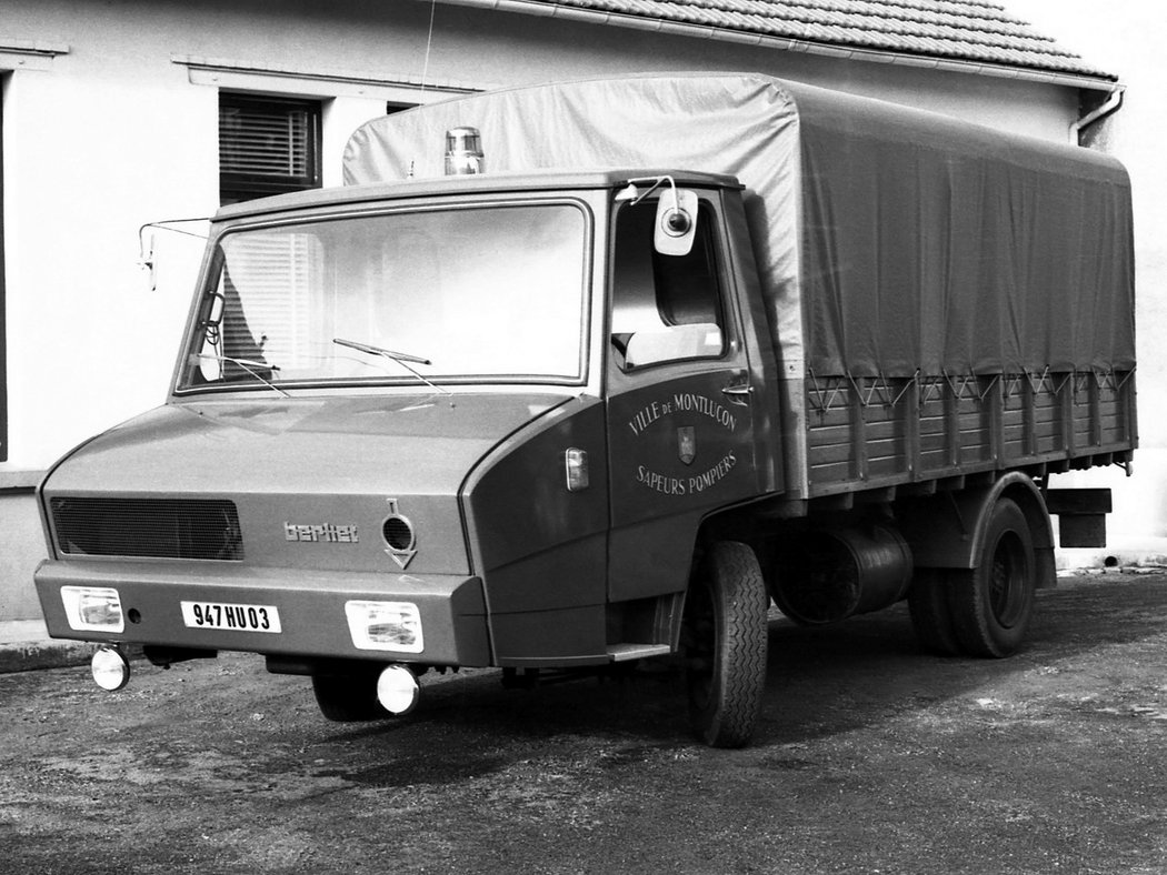 Berliet Stradair