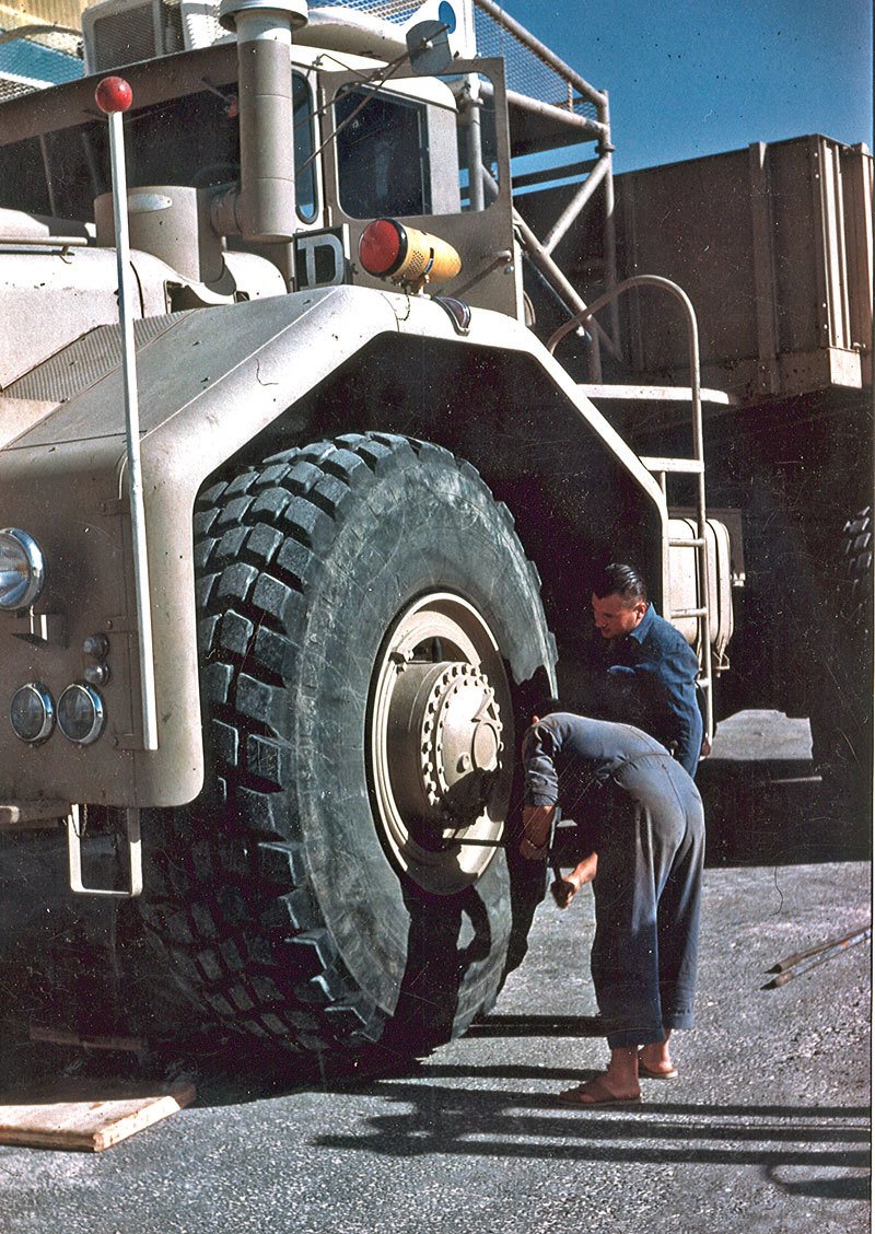 Berliet T100