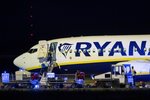 V Berlíně nouzově přistál letoun společnosti Ryanair. Hledali bombu