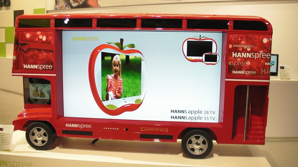 Pro příznivce různých designů připravila společnost Hannspree televizi ve tvaru doubledeckeru s Full HD rozlišením.