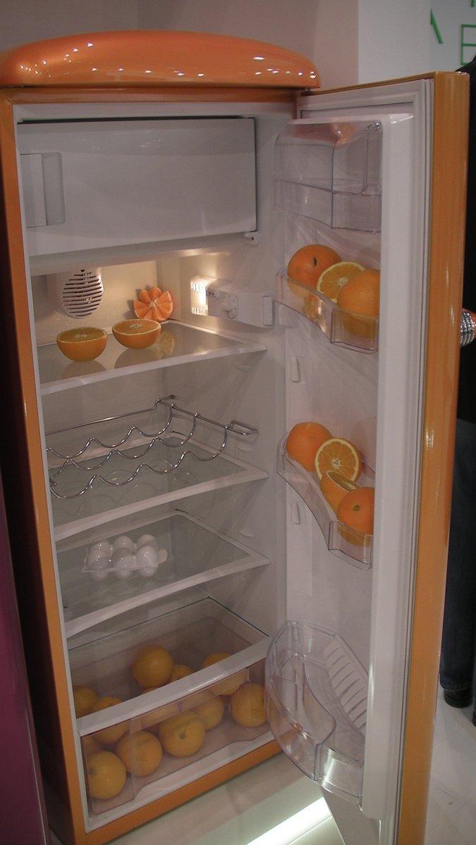 Takhle vypadá interiér chladničky...