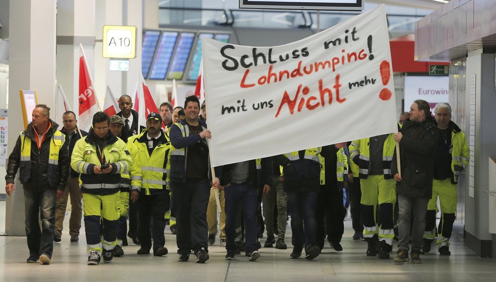 Stávka pozemního personálu na letištích v Berlíně