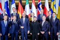 Ukrajina mimo NATO, ale se zárukou evropských vojsk: Trump je s kompromisem spokojen