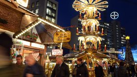Návštěvníci berlínských vánočních trhů by si měli dávat pozor, aby je nezdrogoval falešný Santa.