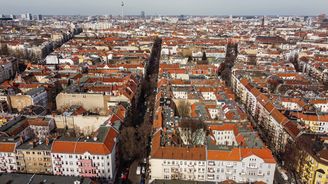 Berlín chce řešit drahé bydlení vyvlastňováním. Týkat se může 220 tisíc bytů Berlín chce řešit drahé bydlení vyvlastňováním. Týkat se může 220 tisíc bytů