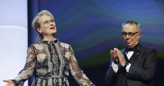 Předsedkyně poroty Meryl Streep a ředitel festivalu Dieter Kosslick zahájili 66. ročník Berlinale.