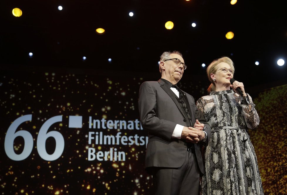 Předsedkyně poroty Meryl Streep a ředitel festivalu Dieter Kosslick zahájili 66. ročník Berlinale.