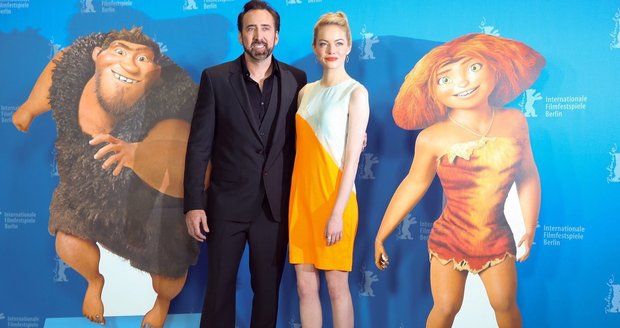 Nicolas Cage na Berlinale propgaoval spolu s Emmou Stone animovaný snímek The Croods