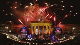 Pondělní ceremoniál oslav pádu Berlínské zdi