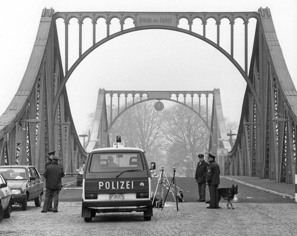 Policie západního Německa na hranicích v roce 1988.