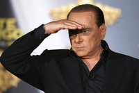 Berlusconiho sexuální aféry: Jsou obviněni i jeho 3 kolegové