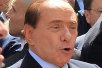 Berlusconi unikl soudu za zpronevěru!