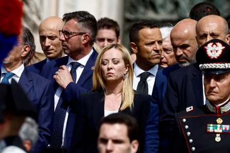 Pohřeb expremiéra Berlusconiho: Giorgia Meloniová. (14. 6. 2023)