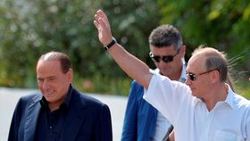 Silvio Berlusconi na okupovaném Krymu s Vladimirem Putinem (12. 9. 2015).