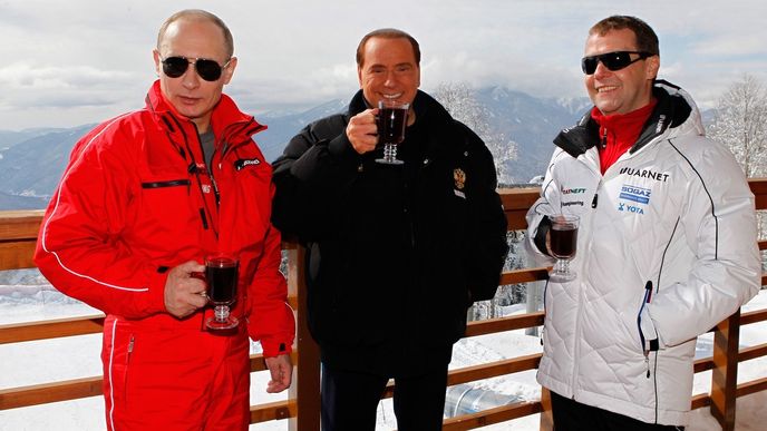 Berlusconi s Putinem a Medveděvem v Soči