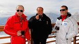 A tenhle znáte? Potká se Putin, Berlusconi a Medveděv na horách... 