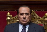 Berlusconiho kuplířka odhalena: Holky mu dohazovala zubařka?!