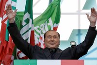 Politici o smrti Berlusconiho (†86): Italy dovedl k bezprecedentnímu zadlužení, říká Kalousek