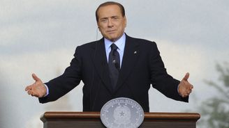 Berlusconi nastupuje na prospěšné práce, bude pomáhat lidem s demencí, hledá se pro něho využití Berlusconi nastupuje na prospěšné práce, bude pomáhat lidem s demencí, hledá se pro něho využití
