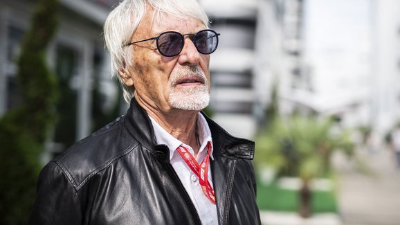 90 let Bernieho Ecclestonea: Připomeňte si život jednoho z nejdůležitějších mužů F1