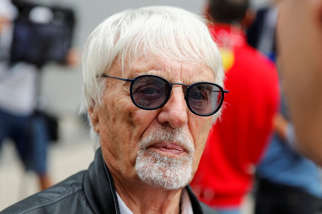 Bernie Ecclestone, někdejší boss F1, byl obviněn z daňových úniků