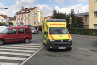 V Praze srazil na přechodu autobus chlapečka (8): Je ve vážném stavu